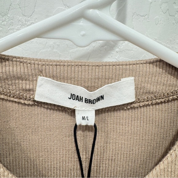 NWT Joah Brown Tan Long Sleeve Top Womens M/L Ribbed Knit Zippered Front - Picture 4 of 7